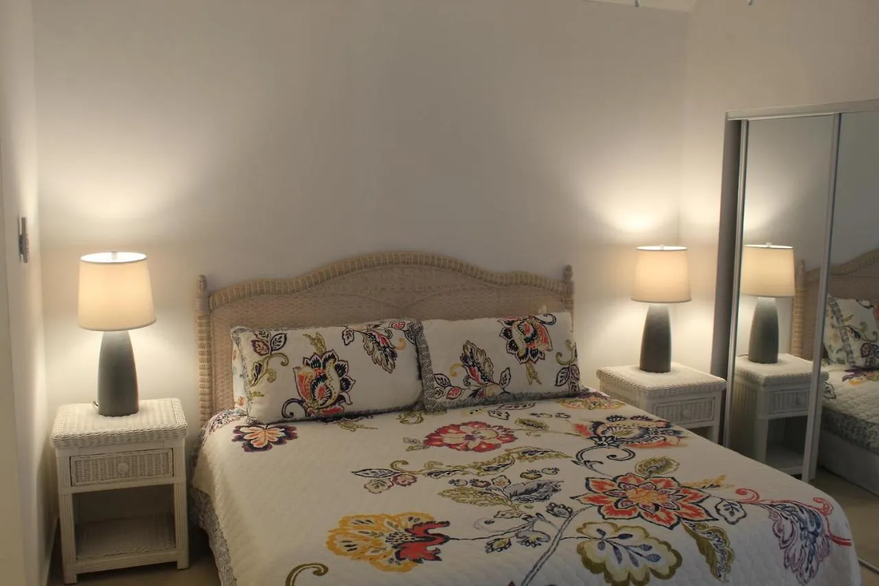 The Horny Toad Guesthouse Simpson Bay Aparthotel